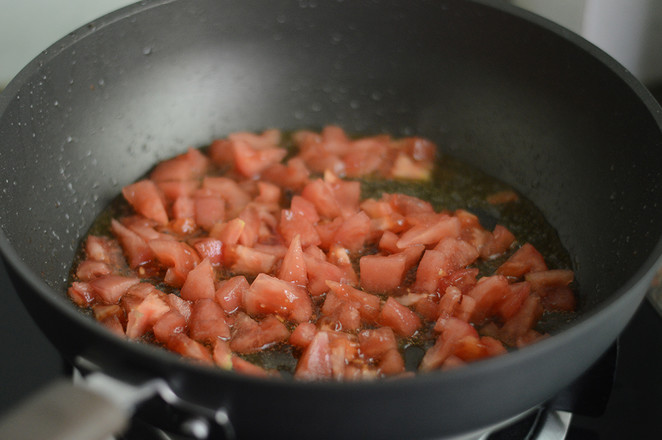 Pasta with Beef Sausage and Tomato Sauce recipe