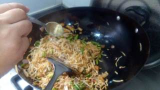 Fried Noodles with Cumin recipe