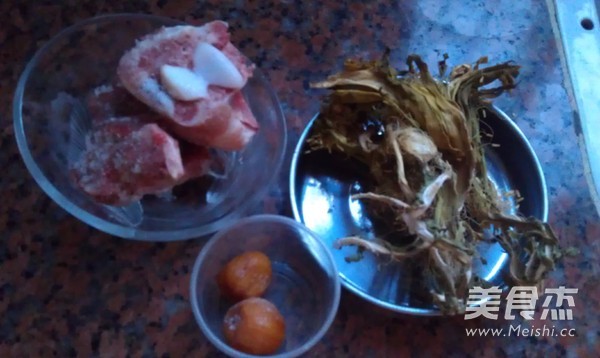 Bawang Flower Pot Pork Bone recipe