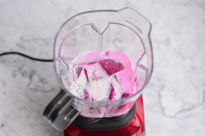 The Juice is Delicious Like This-dragon Fruit Milkshake recipe