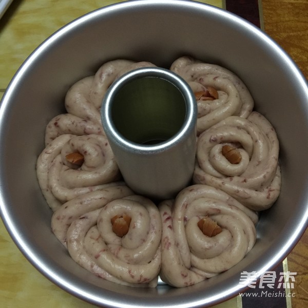 Purple Sweet Potato Flower Cluster Bread recipe