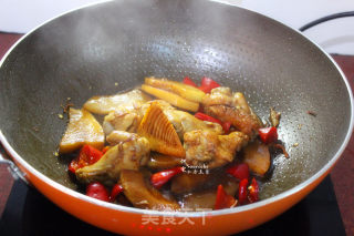 Braised Chicken with Winter Bamboo Shoots recipe