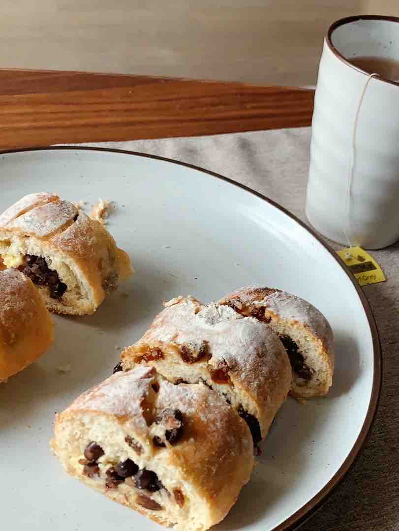 Whole Wheat Cheese Bread, Collision of Raisins and Red Beans recipe