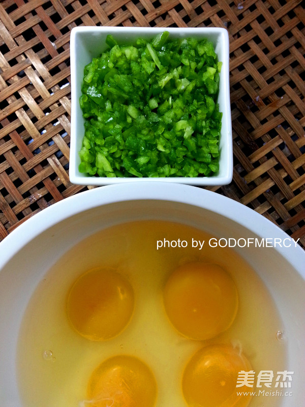 Egg Stew with Pea and Corn recipe