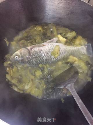 Braised Crucian Carp with Pickled Cabbage and Salted Plum recipe