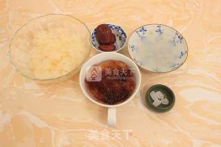 Hashima Peach Gum White Fungus Soup recipe