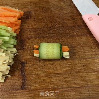 Cold Cucumber Rolls recipe