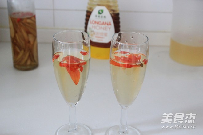 Fragrant Pear Lily Fruit Vinegar Drink recipe
