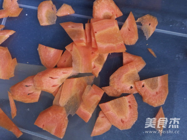 Pickled Pepper Pork Skin recipe