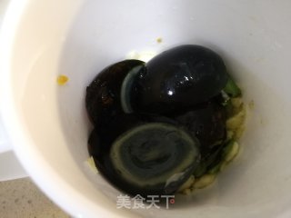 Preserved Eggs with Green Peppers recipe