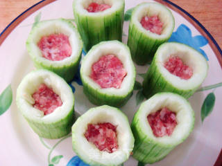 [summer Story] that Touch of Fresh Green-steamed Loofah with Fresh Meat and Eggs recipe