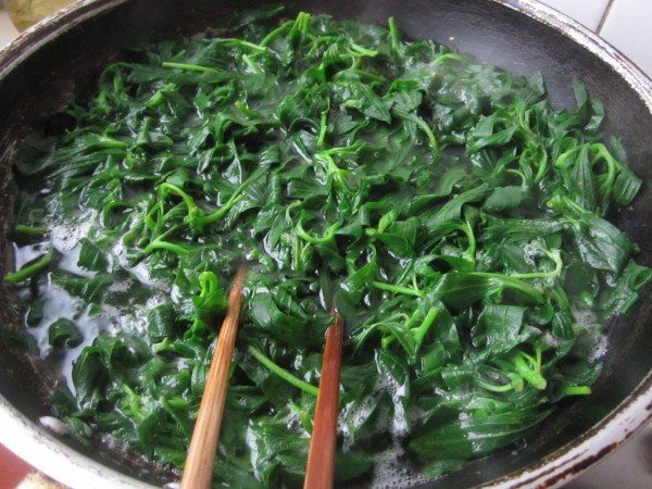 Braised Pork Broom and Vegetable Buns recipe