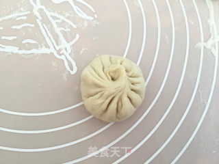 Shredded Carrot Pork Bun recipe