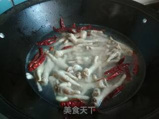Boil Chicken Feet One by One recipe