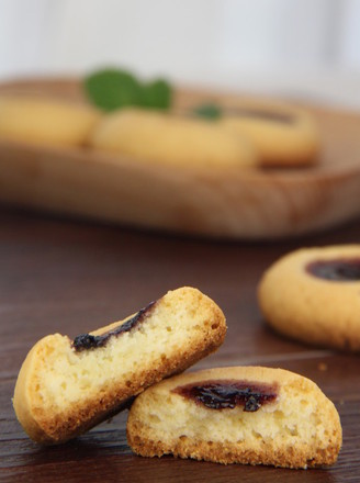 Extra-rich Creamy Jam Shortbread Cookies