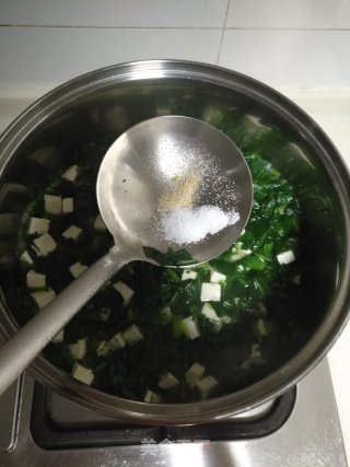 Spinach and Tofu Soup recipe
