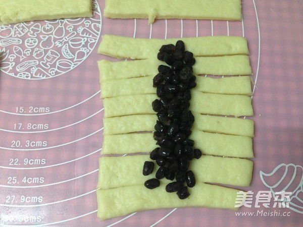 Honey Red Bean Braid Bun recipe