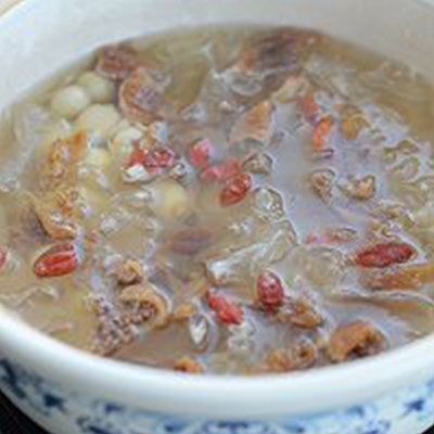 Figs, Tremella and Lotus Seed Soup recipe
