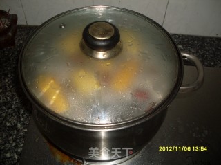 A Bowl of Good Soup-chicken Feet, Peanuts, Yam, Pork Bone Soup recipe