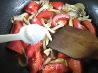 Stir-fried Tomato with Xiuzhen Mushroom recipe