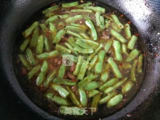 Braised Noodles with Beans recipe