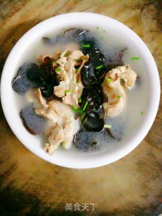 #秋滋阴润肺# Fungus Meat and Bone Soup recipe