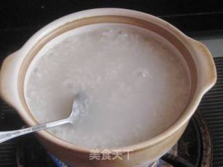 Glutinous Rice Porridge with Winter Plum Blossom and Rock Sugar recipe