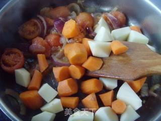 Rich and Delicious---beef Bone and Mixed Vegetable Soup recipe