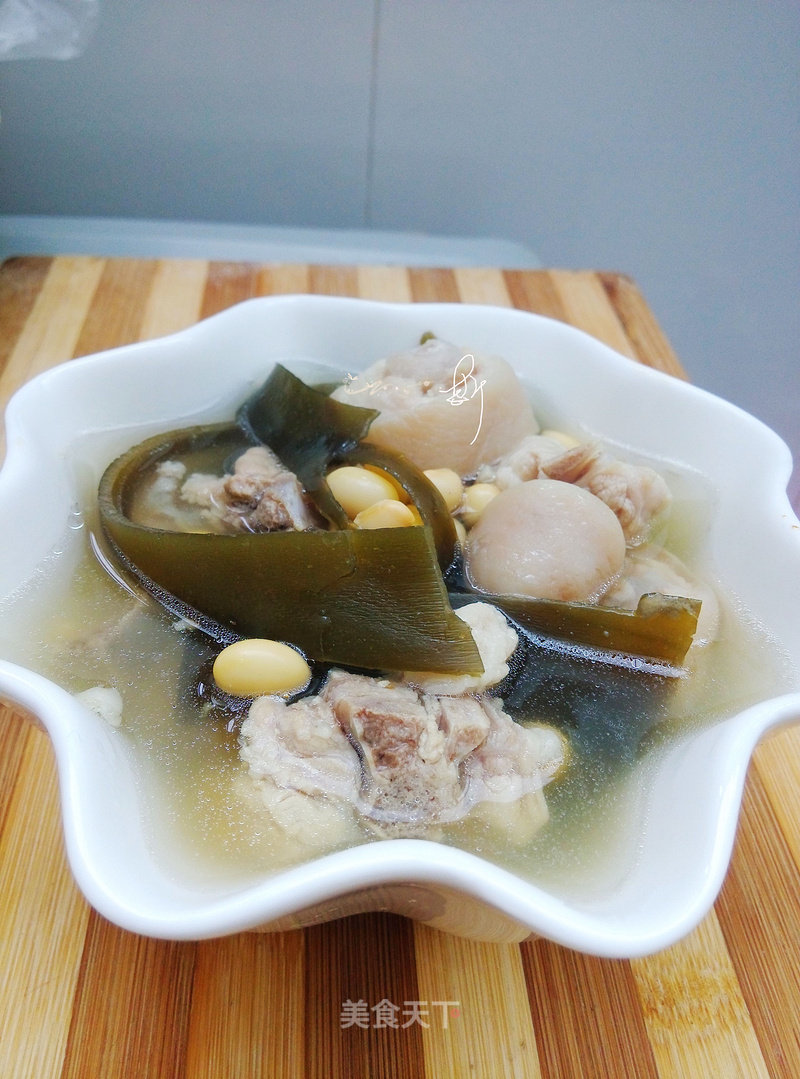 Seaweed Soy Pork Tail Soup recipe