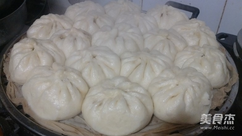 Pork Buns with Cabbage Sauce recipe