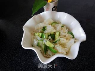 White Fungus Mixed with Cucumber recipe