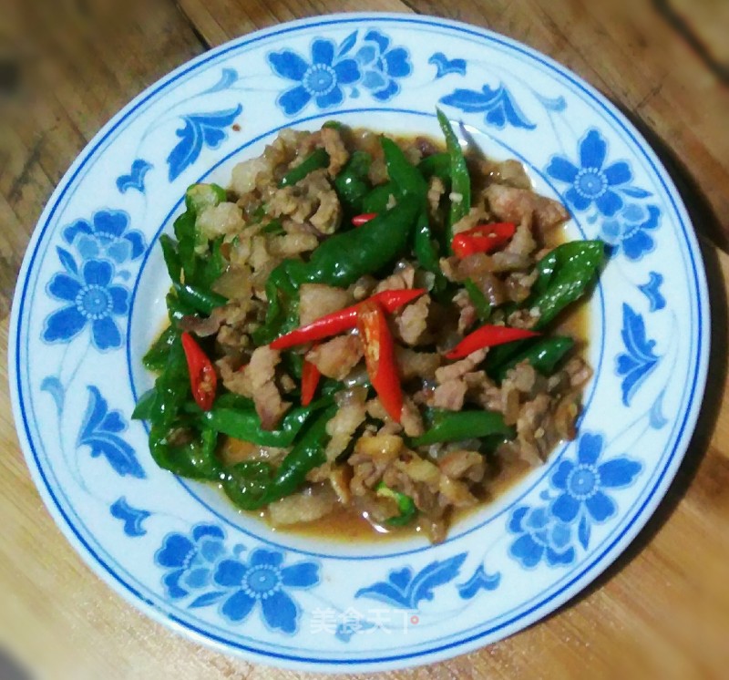 Stir-fried Pork Trotters with Double Pepper recipe