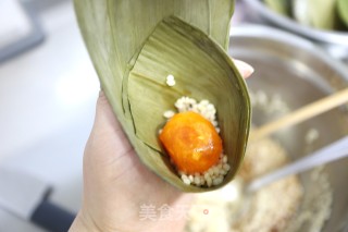 Salted Egg Yolk Soy Sauce Zongzi recipe