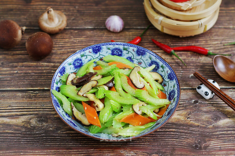 Vegetarian Fried Celery and Shiitake Mushrooms recipe