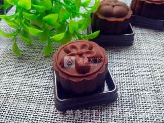 #新良首第届烤大赛# Sweet Chocolate Coconut Cranberry Mooncakes recipe