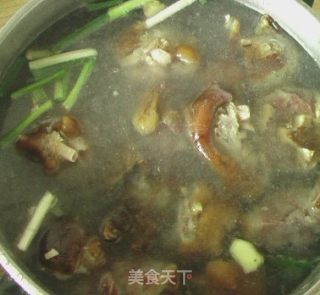 Peanut Cured Pork Leg Soup recipe