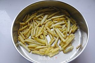 Stir-fried Potato Chips with Cilantro recipe