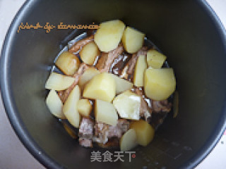 Braised Pork Ribs with Potatoes recipe
