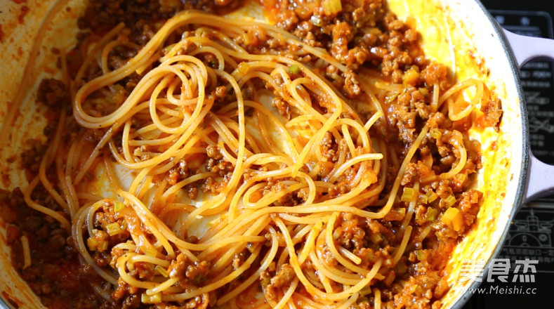 Spaghetti Bolognese from Hongguo's Food School recipe