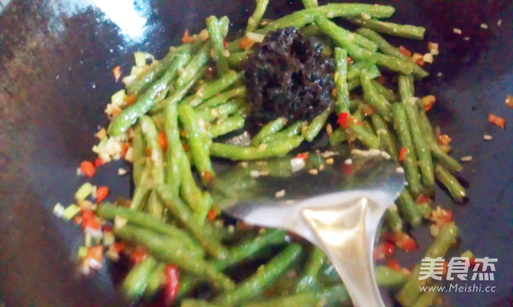 Green Beans with Olive Vegetables recipe