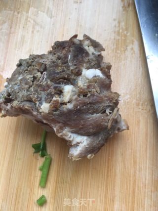 Stir-fried Lamb with Spinach Stem recipe