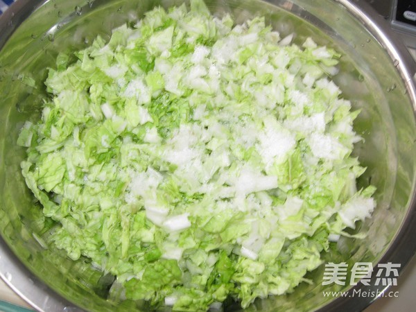 Fungus and Cabbage Vermicelli Bag recipe