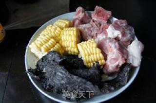 What I Like-seaweed and Corn Pork Rib Soup recipe