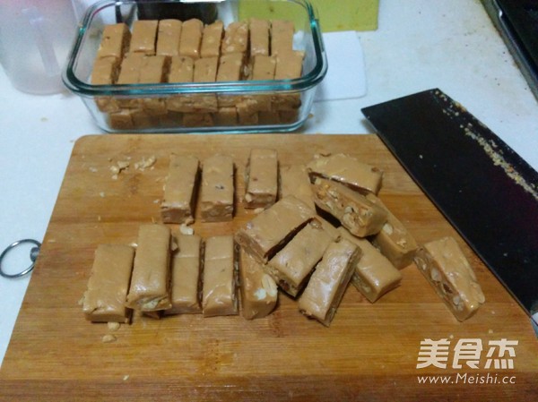 Light Cream Original Peanut Nougat recipe