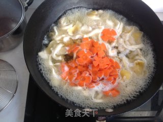 Stir-fried Small Yellow Mushrooms recipe