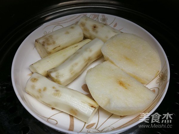 Pork Floss and Peanuts Mixed with Mixed Vegetables recipe