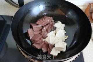 Duck Blood Tofu Soup recipe