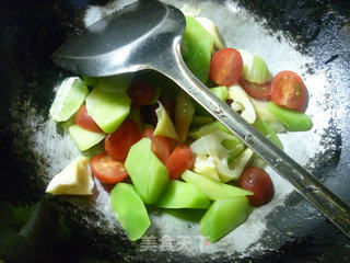 Stir-fried Lettuce with Cherry Tomatoes recipe