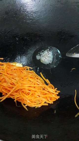 Scrambled Eggs with Carrots recipe