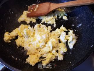 Scrambled Eggs with Chinese Cabbage and Tomato recipe